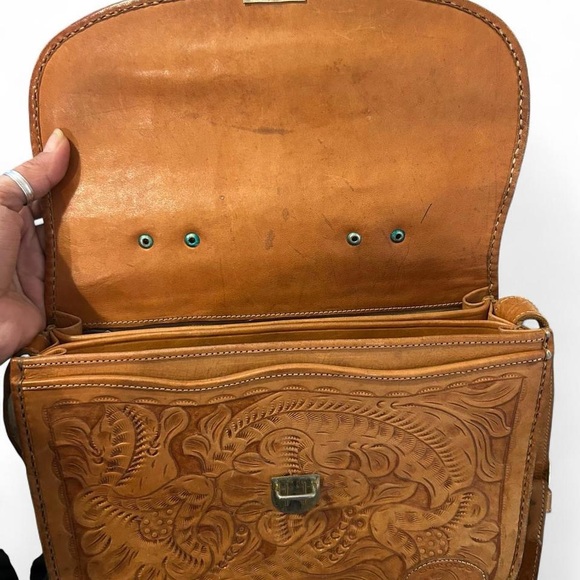 Sergio Collection Vintage 80s 90s Hand Tooled Leather Crossbody Briefcase Satche - Picture 7 of 14